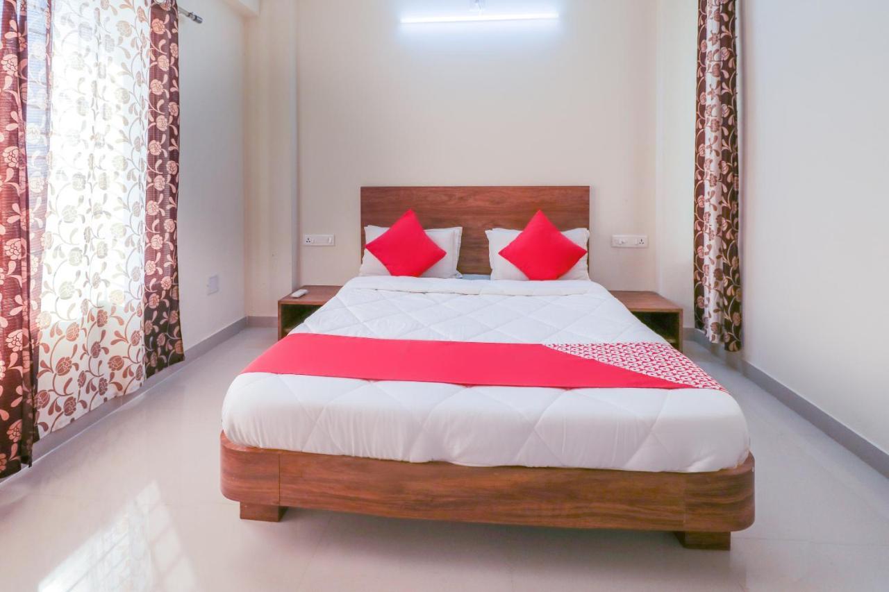 Oyo 63903 Hotel Shree Ram Villa Dwārka Pokoj fotografie