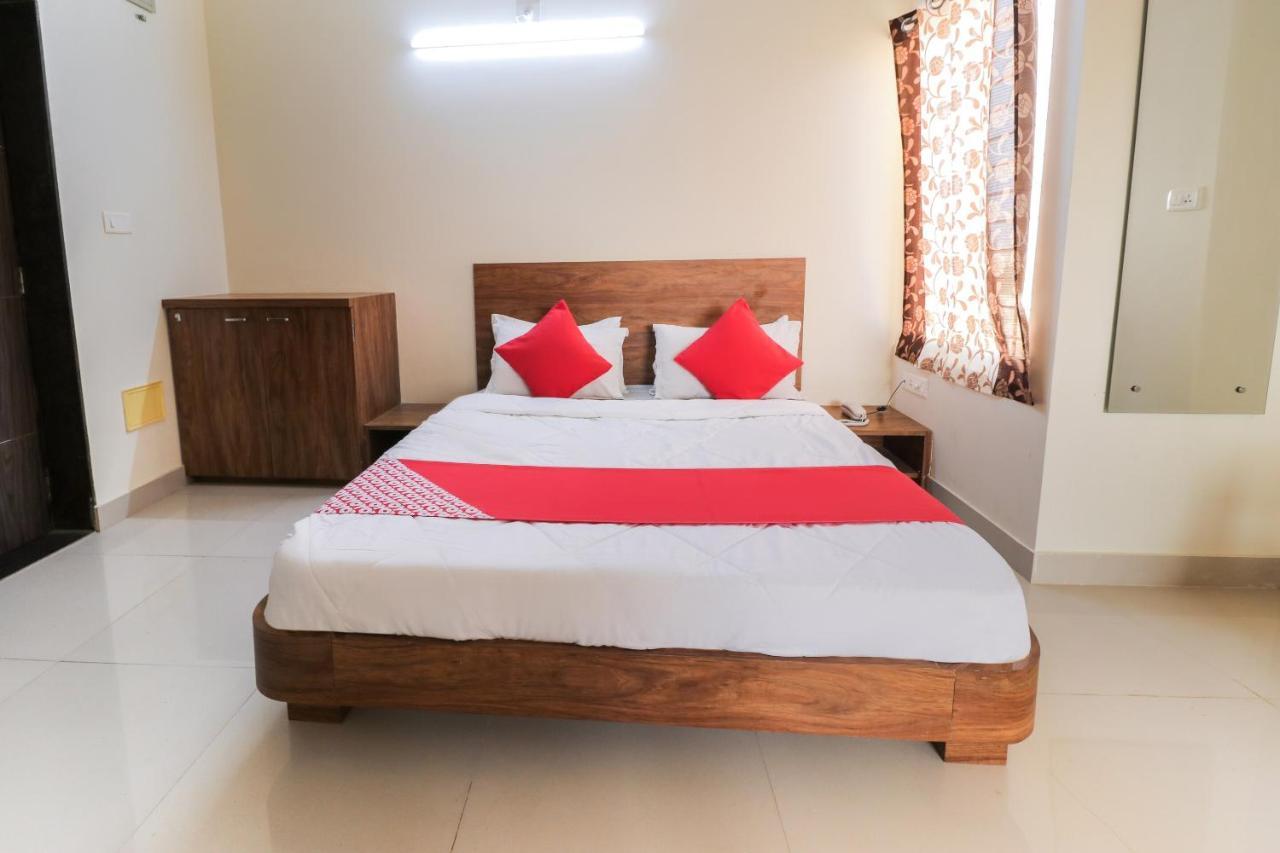 Oyo 63903 Hotel Shree Ram Villa Dwārka Exteriér fotografie