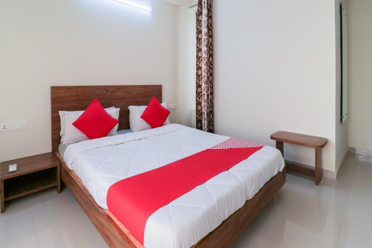 Oyo 63903 Hotel Shree Ram Villa Dwārka Exteriér fotografie